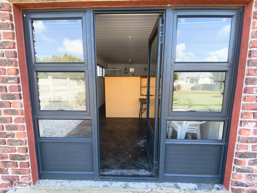 2 Bedroom Property for Sale in De Kelders Western Cape